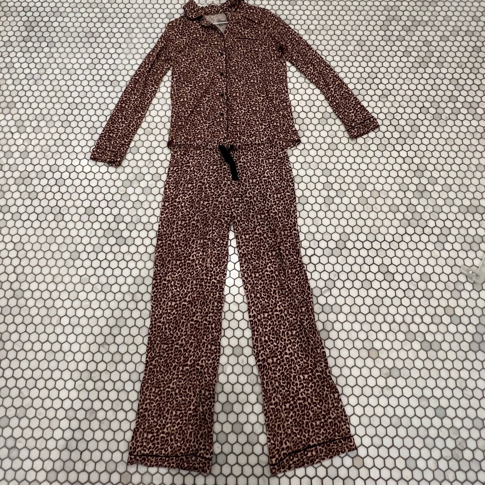 Gilligan & O'Malley Sleepwear Leopard Print Set Size S